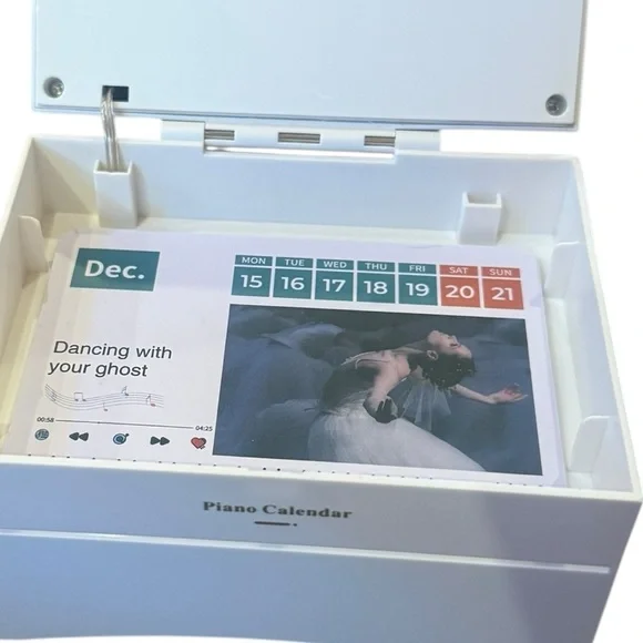 Piano Calendar 2025 Playable World Famous Songs Tik Tok famous Recharable - Picture 3 of 8